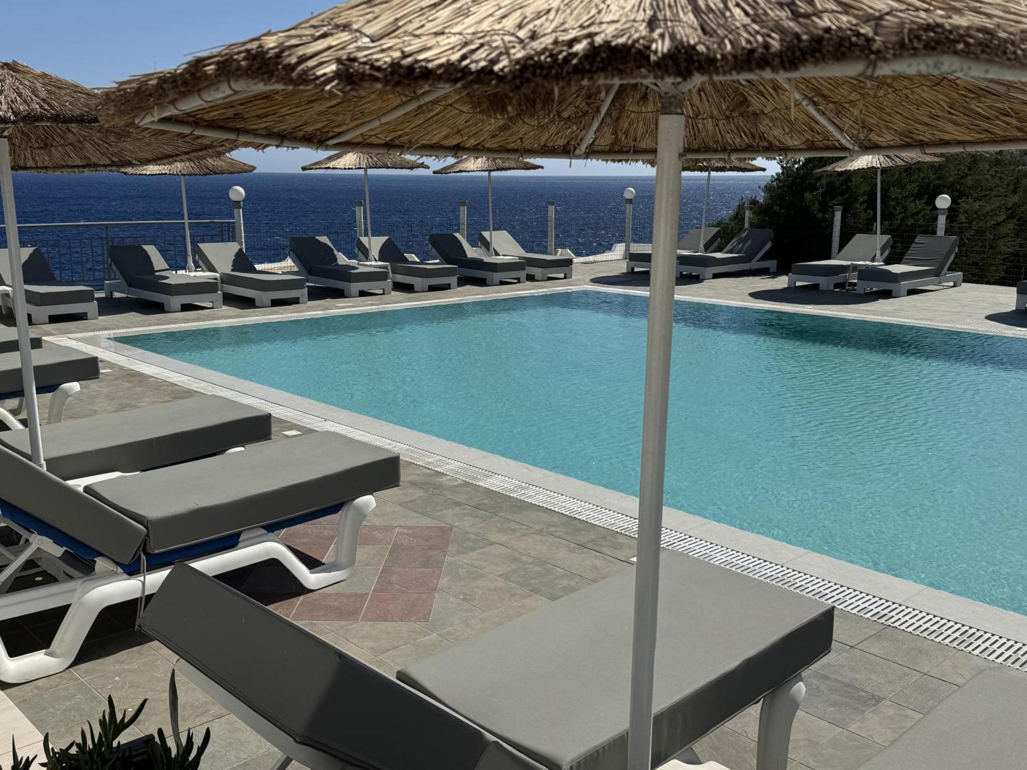 Aparthotel Chc Sound Of The Sea à Karpathos Extérieur photo
